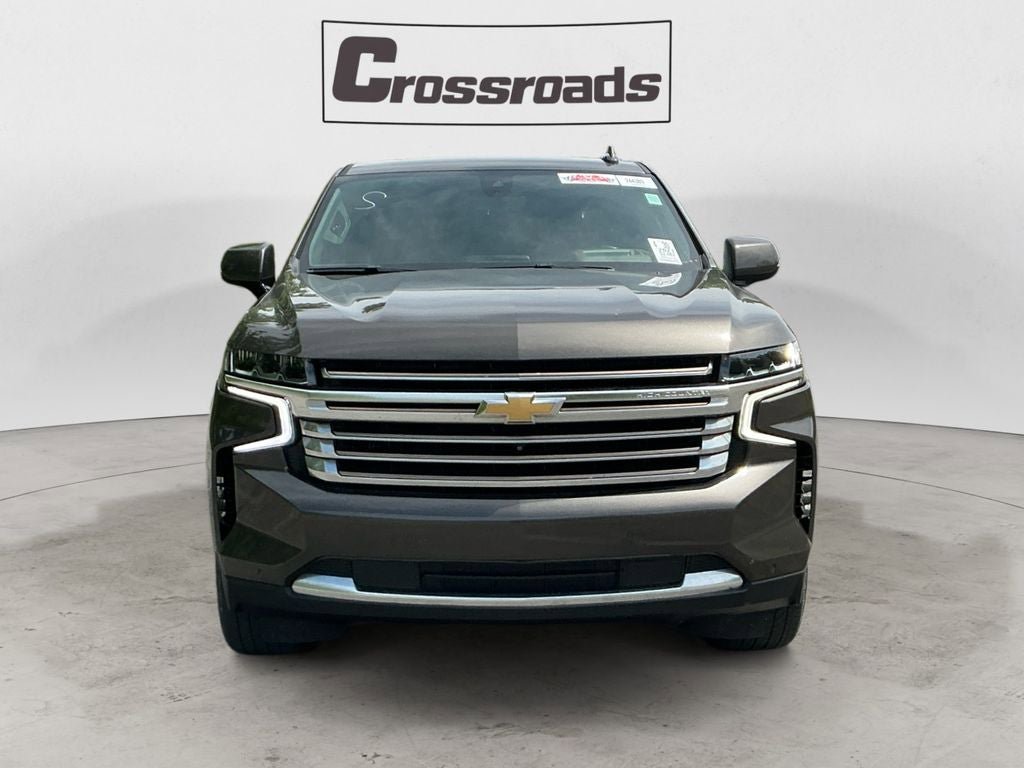 Used 2021 Chevrolet Suburban High Country w/ Premium Package AWD/4WD image 8
