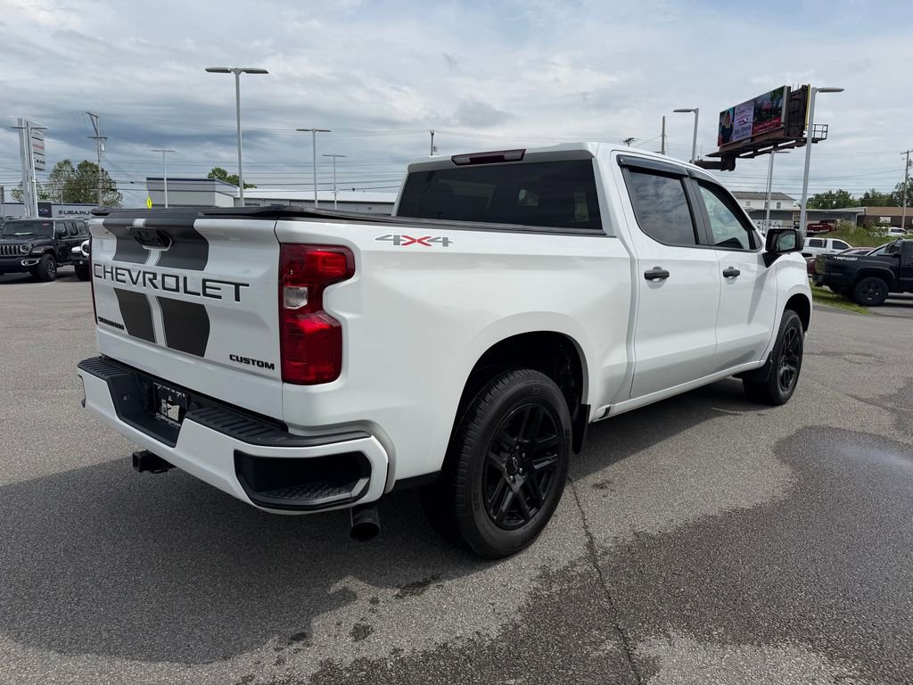 Used 2022 Chevrolet Silverado 1500 Custom w/ Rally Edition AWD/4WD image 5