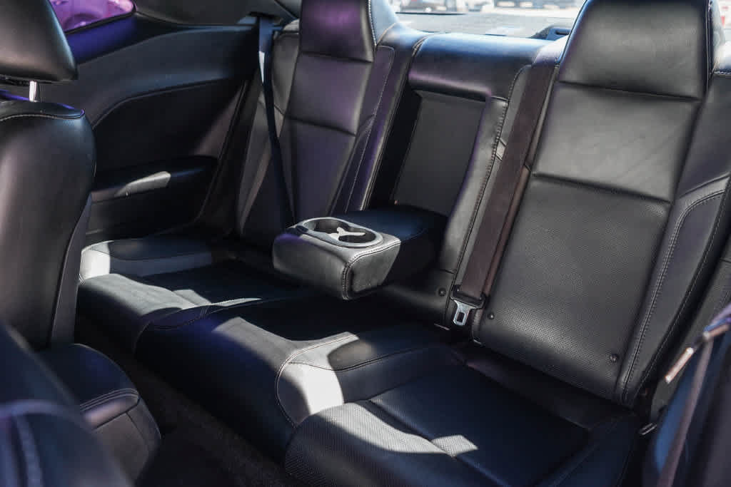 Used 2016 Dodge Challenger R/T Plus RWD image 20