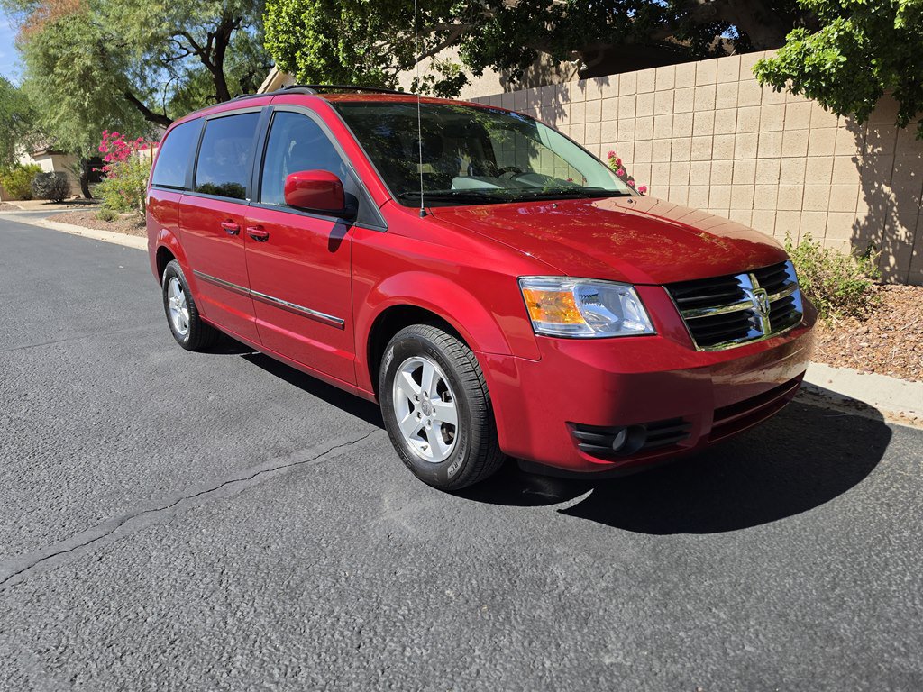Used 2009 Dodge Grand Caravan SXT w/ Entertainment Group 2