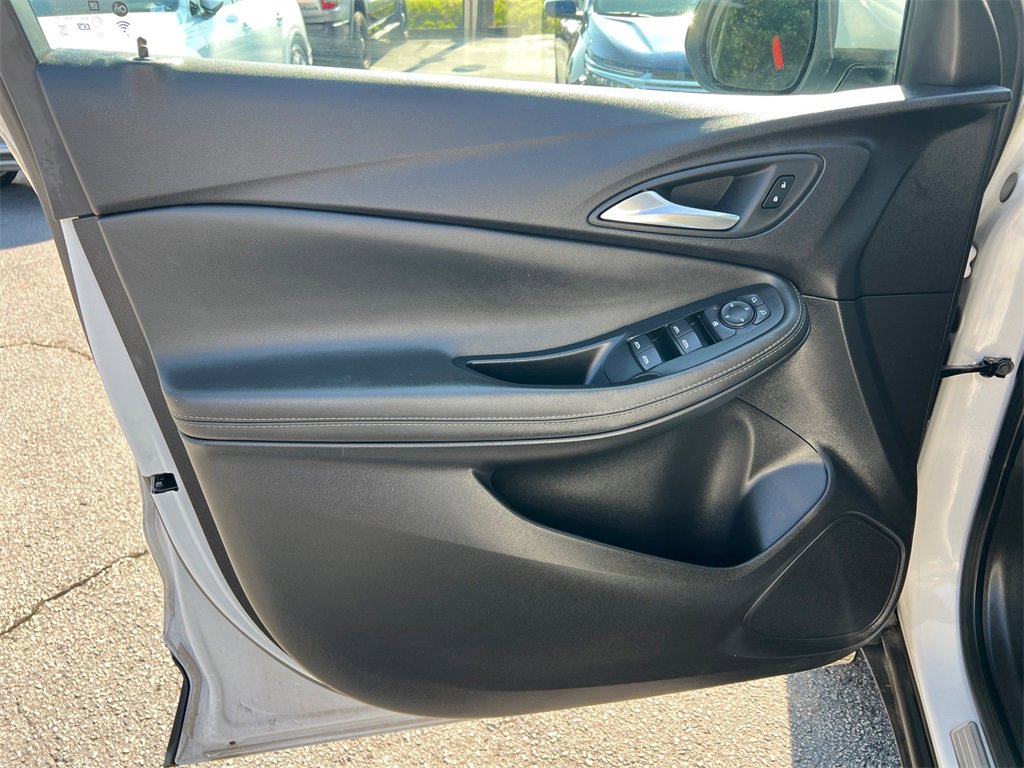 Used 2023 Buick Encore GX Preferred w/ Cold Weather Comfort Package image 10