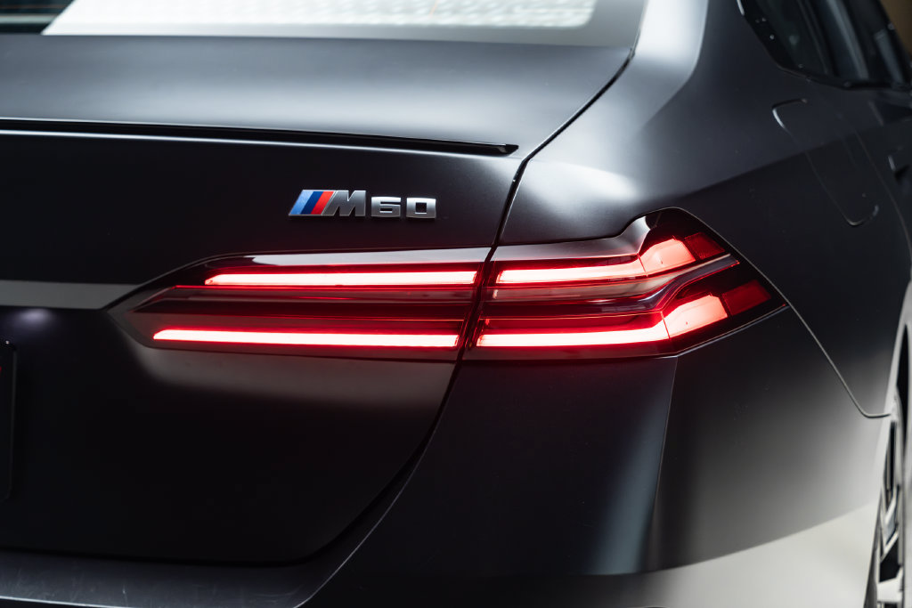Used 2024 BMW i5 M60 w/ Premium Package AWD/4WD image 17