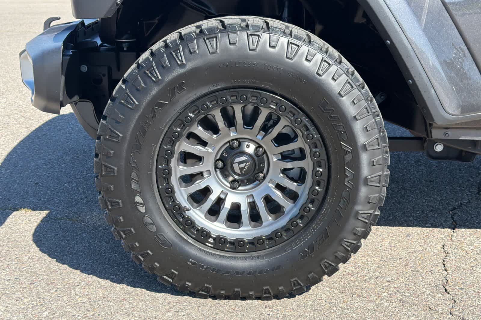Used 2023 Jeep Gladiator Sport AWD/4WD image 26