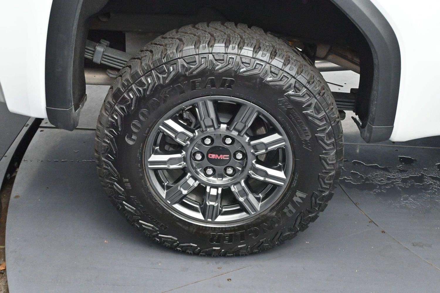Used 2026 GMC Sierra 1500 AT4X AWD/4WD image 40
