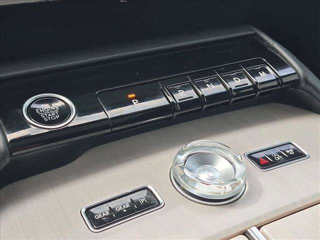 Used 2025 Lincoln Navigator Reserve w/ Jet Appearance Package AWD/4WD image 12