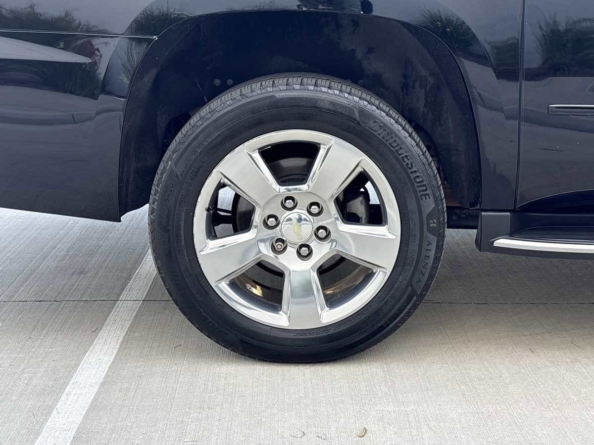 Used 2018 Chevrolet Suburban Premier AWD/4WD image 9