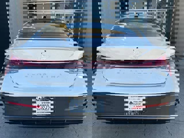 New 2026 Hyundai Elantra SE image 27