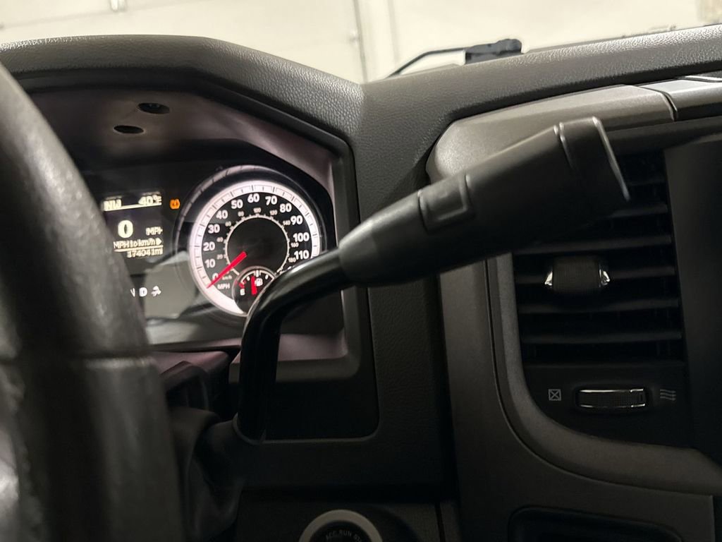 Used 2018 RAM 2500 Tradesman w/ Chrome Appearance Group image 17