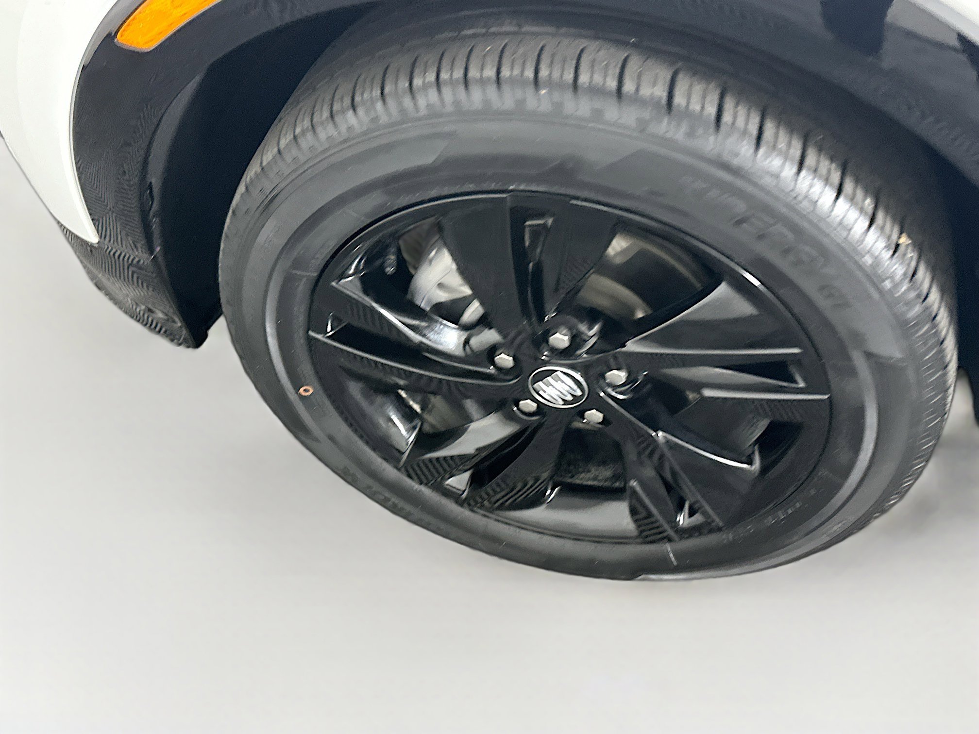 Used 2024 Buick Encore GX Sport Touring image 11