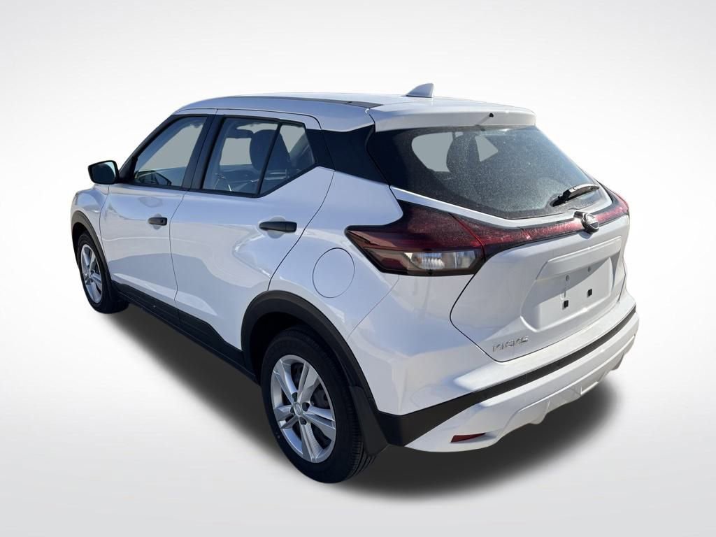 Used 2025 Nissan Kicks Play S image 6