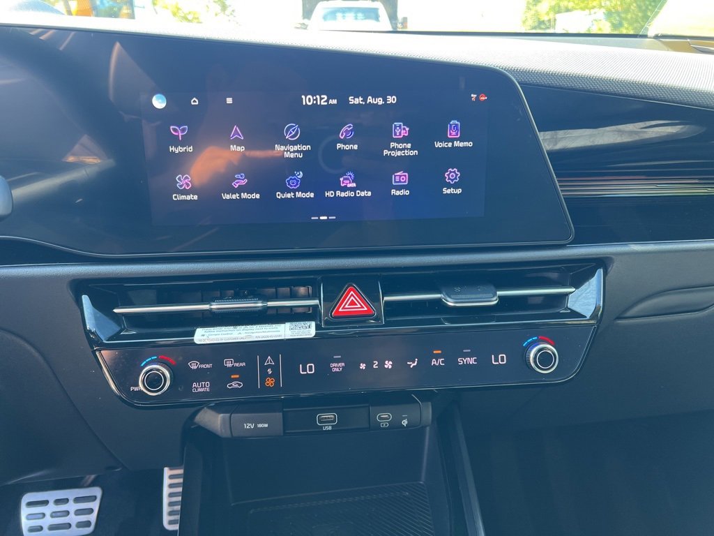 Certified 2023 Kia Niro SX Touring image 18