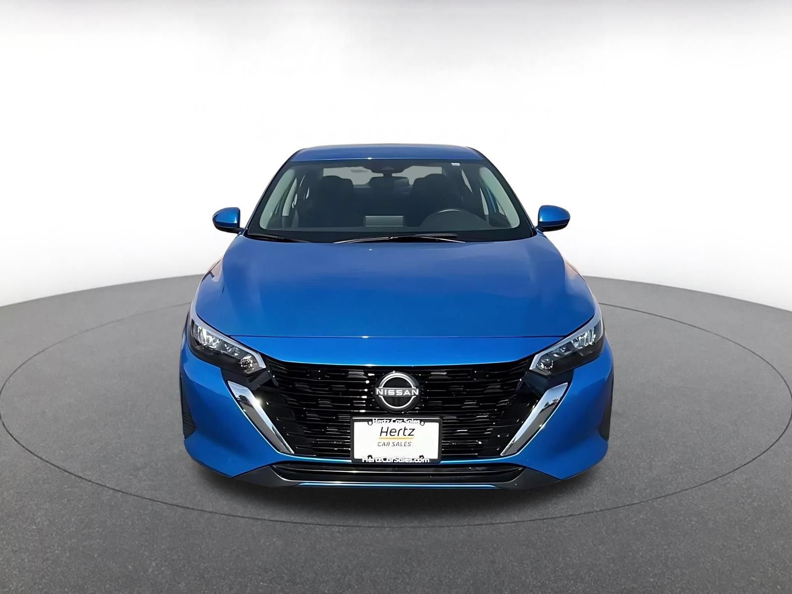 Used 2025 Nissan Sentra SV FWD image 4