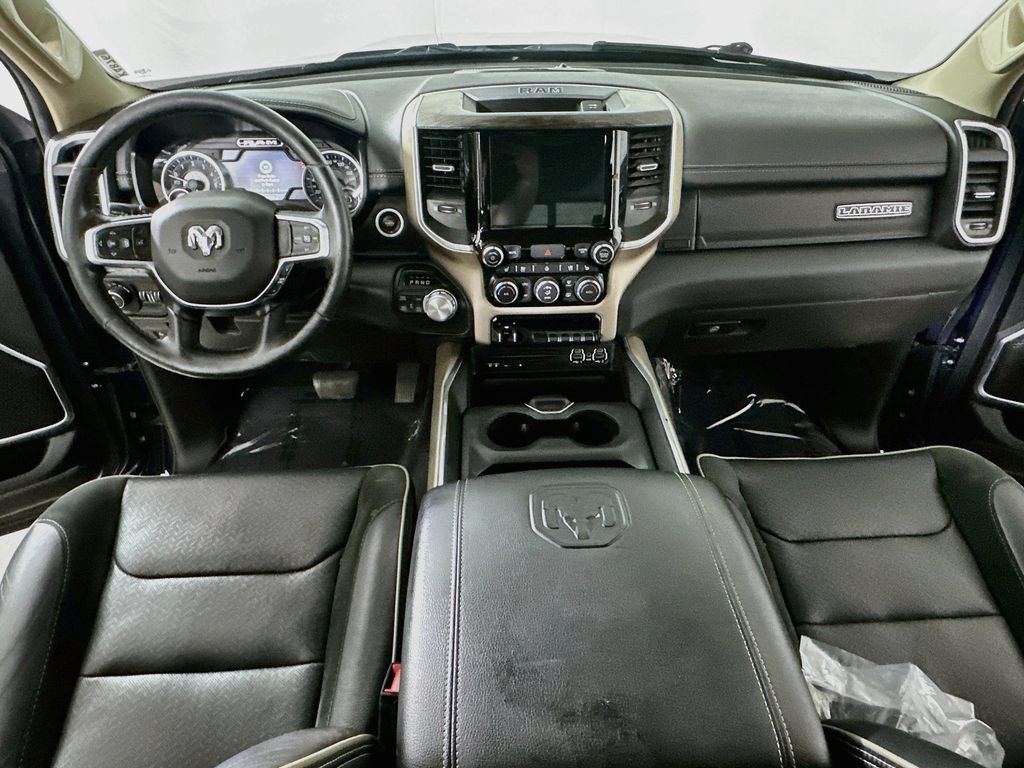 Used 2019 RAM 1500 Laramie AWD/4WD image 18