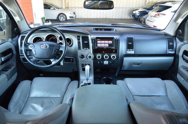 Used 2010 Toyota Sequoia Limited image 16