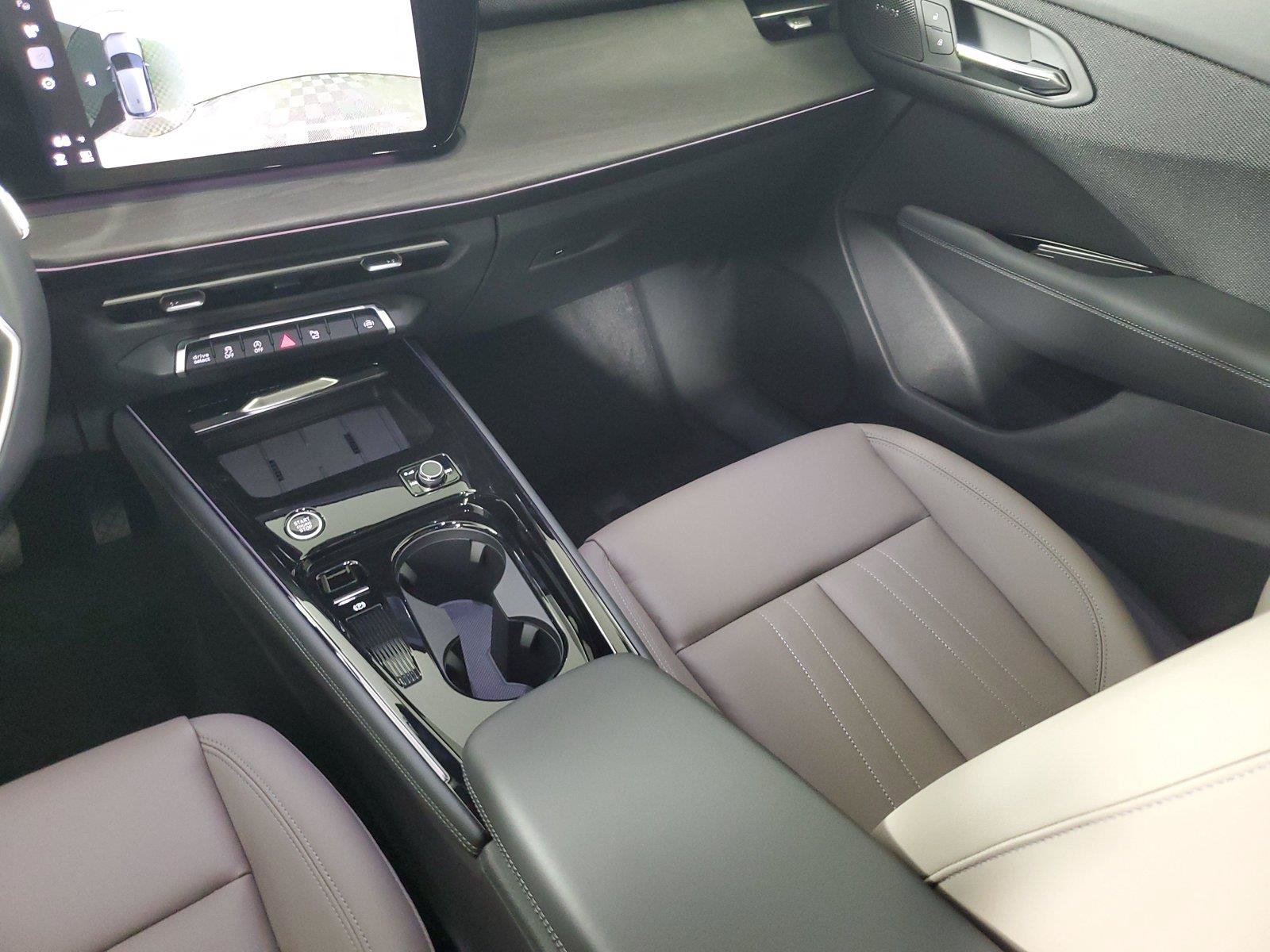 New 2026 Audi Q3 quattro 2.0T AWD/4WD image 17