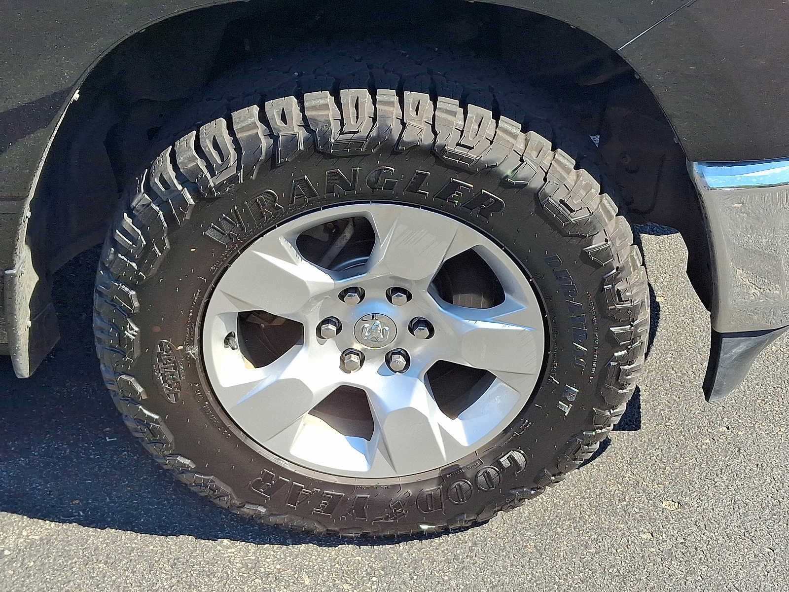 Used 2019 RAM 1500 Big Horn AWD/4WD image 8