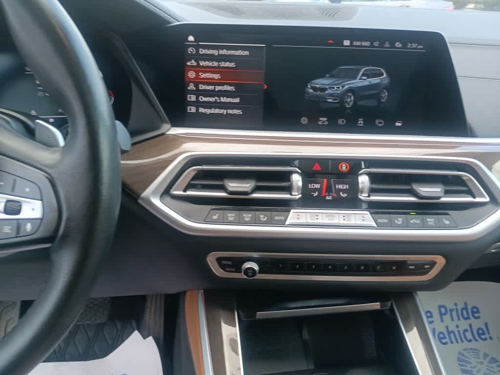 Used 2022 BMW X5 xDrive40i w/ Premium Package AWD/4WD image 11