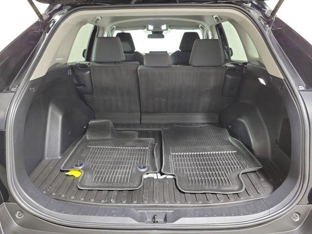 Used 2022 Toyota RAV4 LE AWD/4WD image 10