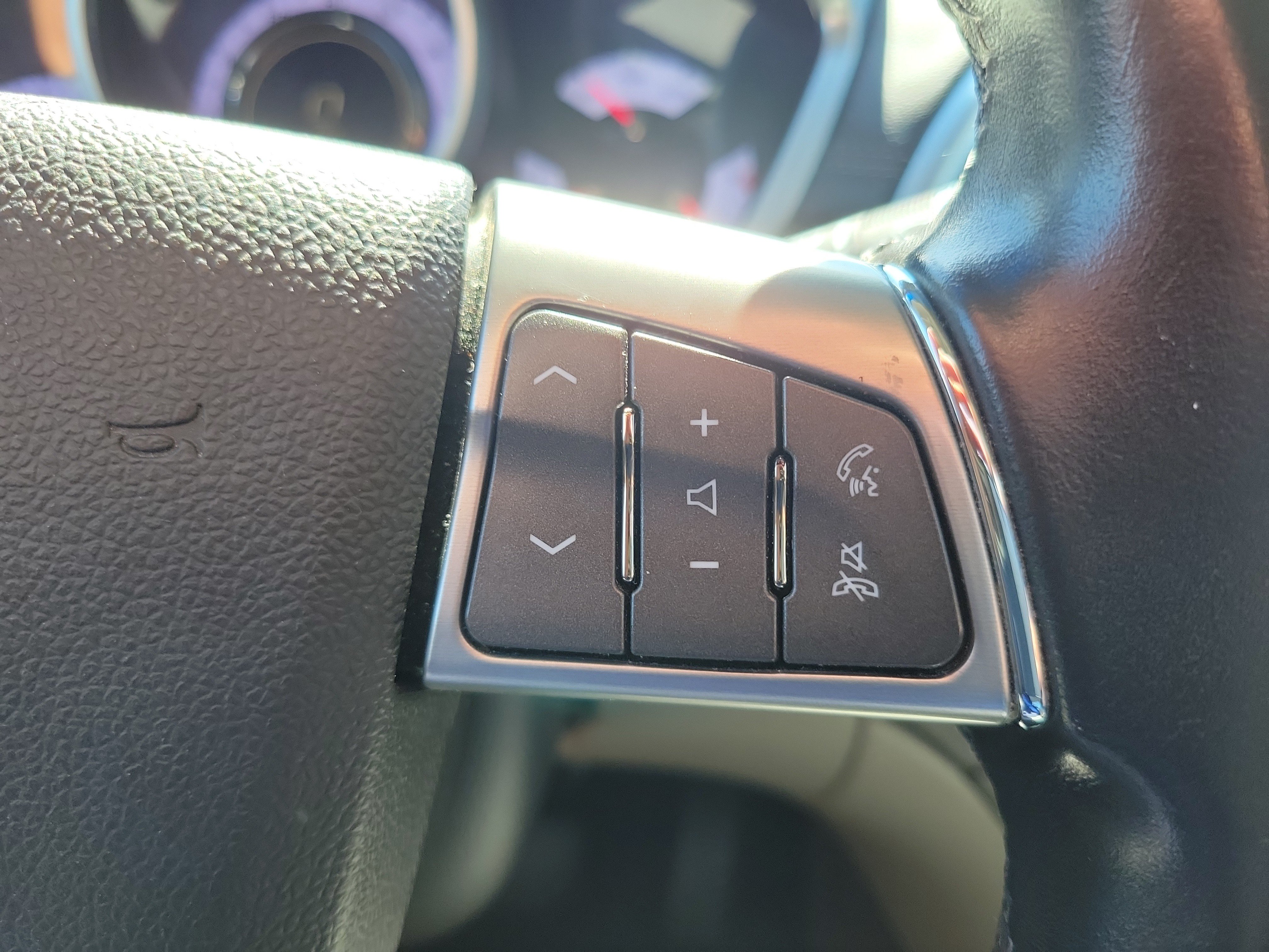 Used 2011 Cadillac SRX Luxury AWD/4WD image 19