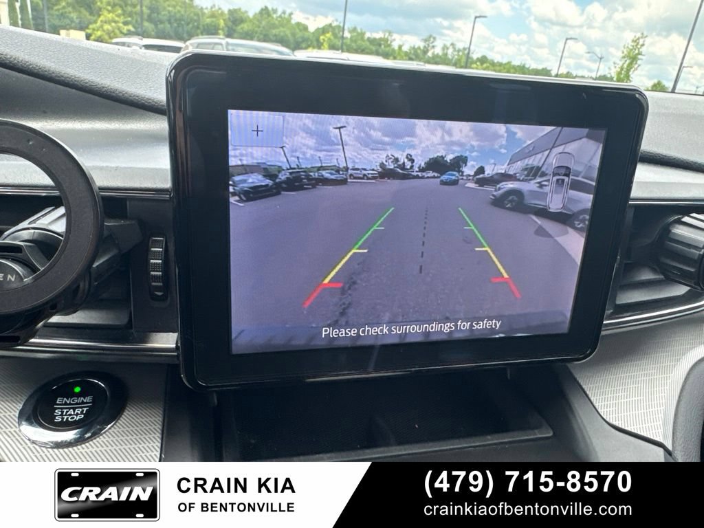 Used 2020 Ford Explorer XLT w/ Equipment Group 202A AWD/4WD image 19