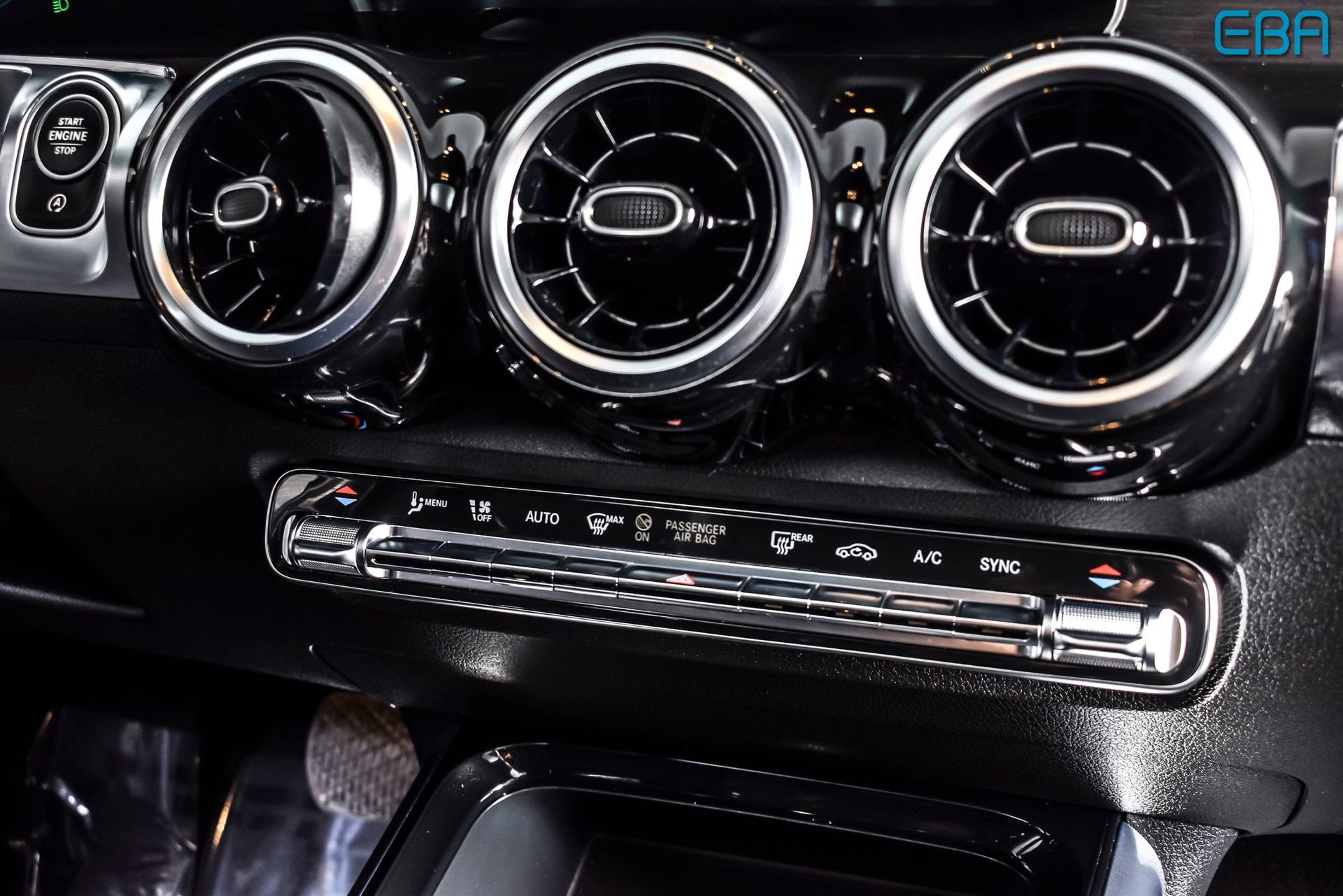 Used 2020 Mercedes-Benz GLB 250 4MATIC image 27