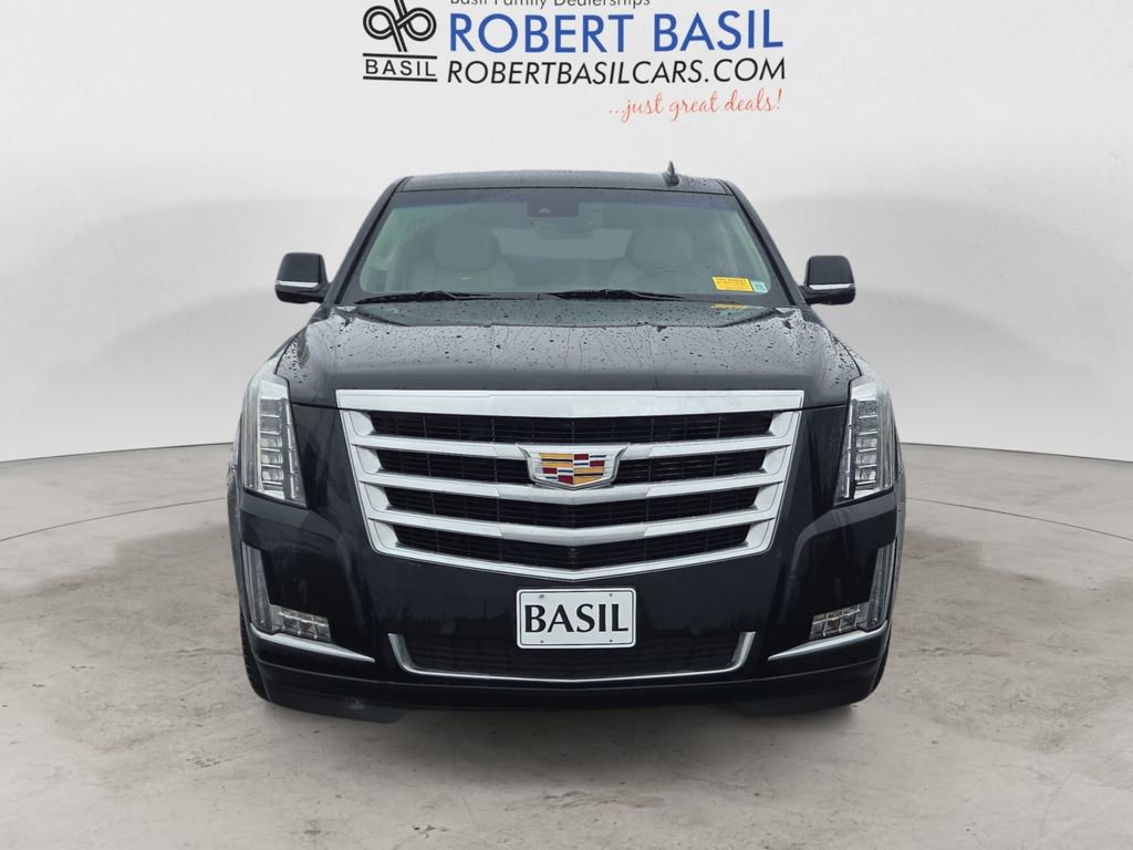 Used 2016 Cadillac Escalade Luxury image 8