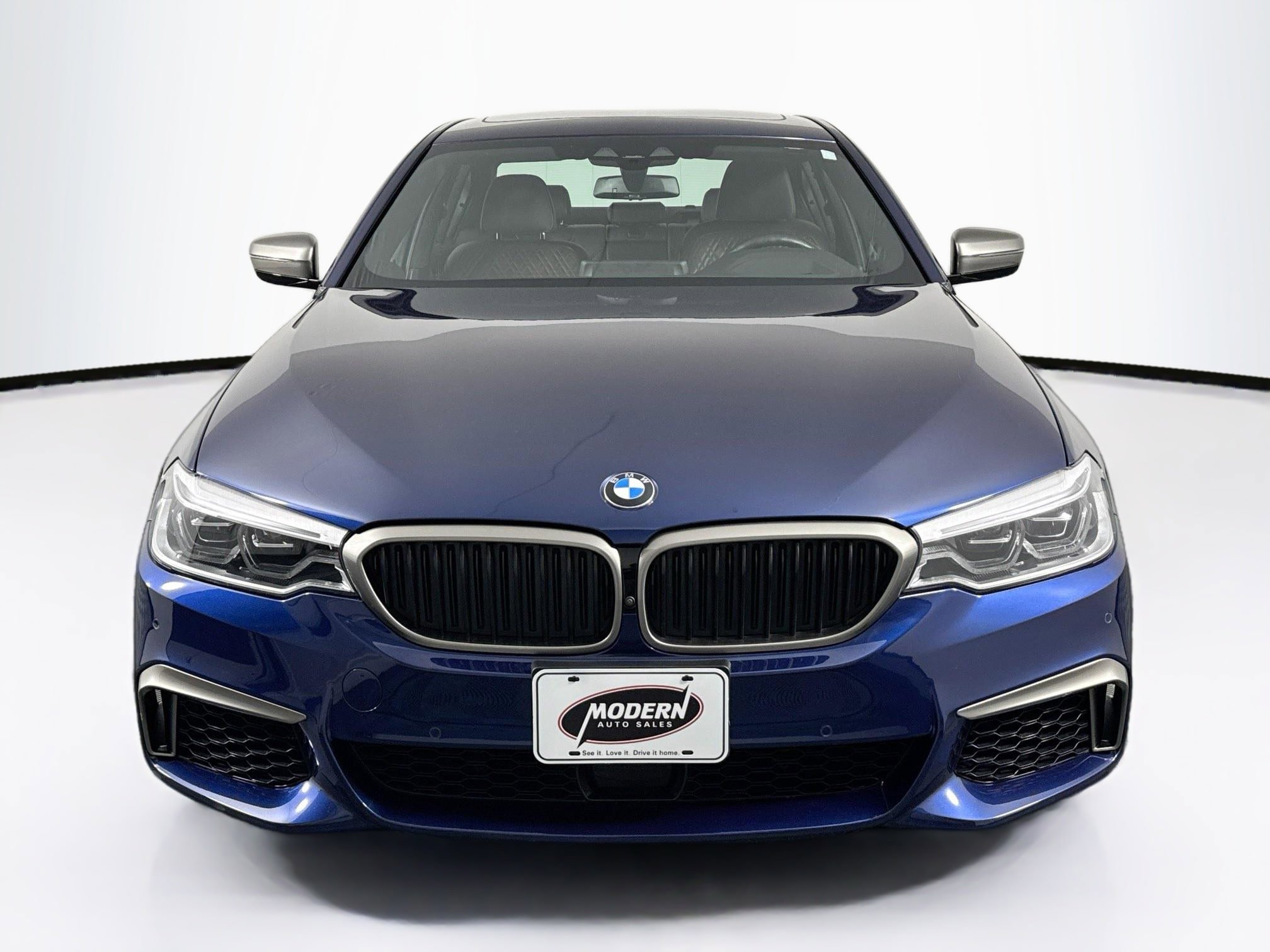 Used 2020 BMW M550i xDrive w/ Executive Package AWD/4WD image 4