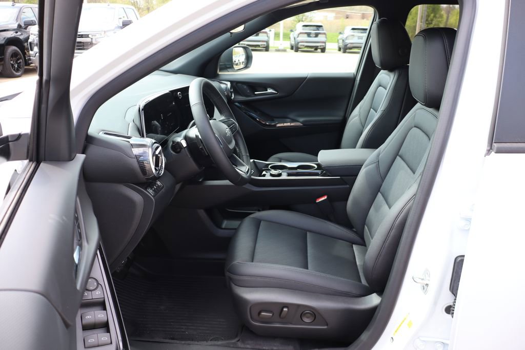 New 2026 Chevrolet Equinox LT w/ Convenience Package II AWD/4WD image 8
