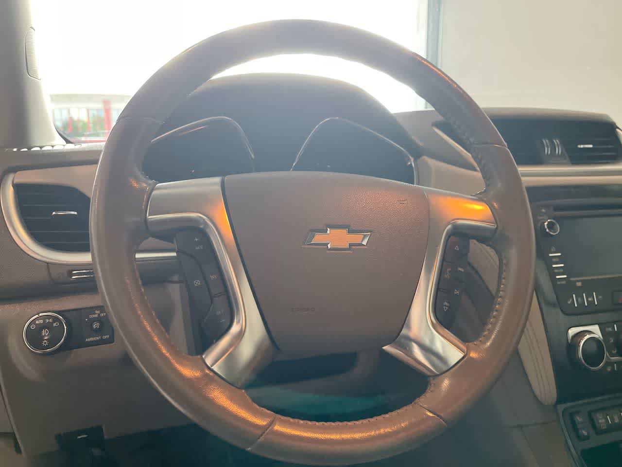 Used 2017 Chevrolet Traverse LT AWD/4WD image 14