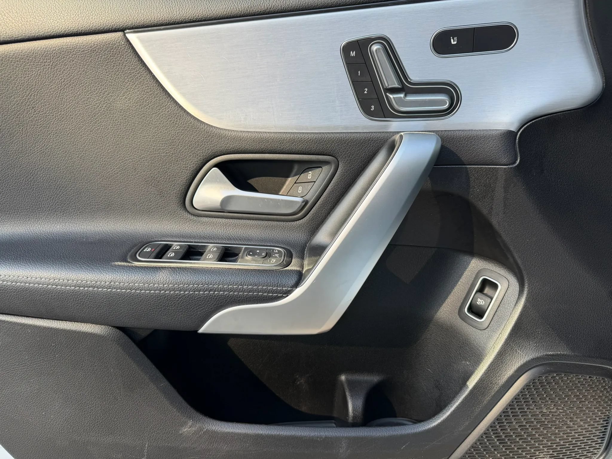 Used 2019 Mercedes-Benz A 220 4MATIC w/ Premium Package image 9