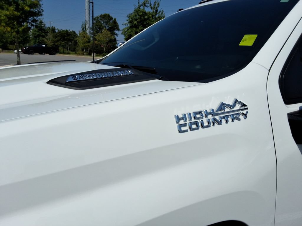 Certified 2025 Chevrolet Silverado 3500 High Country w/ High Country Premium Package AWD/4WD image 11