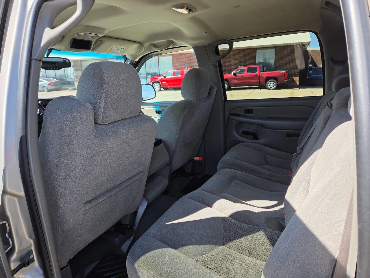 Used 2005 Chevrolet Avalanche Z71 w/ Preferred Equipment Group image 24