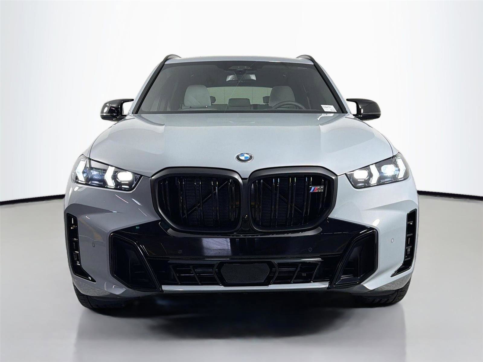 New 2026 BMW X5 M60i image 2