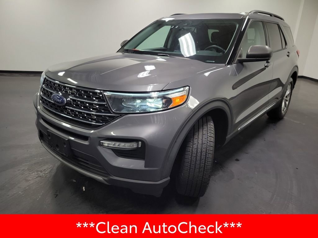 Used 2021 Ford Explorer XLT w/ Equipment Group 202A AWD/4WD image 4