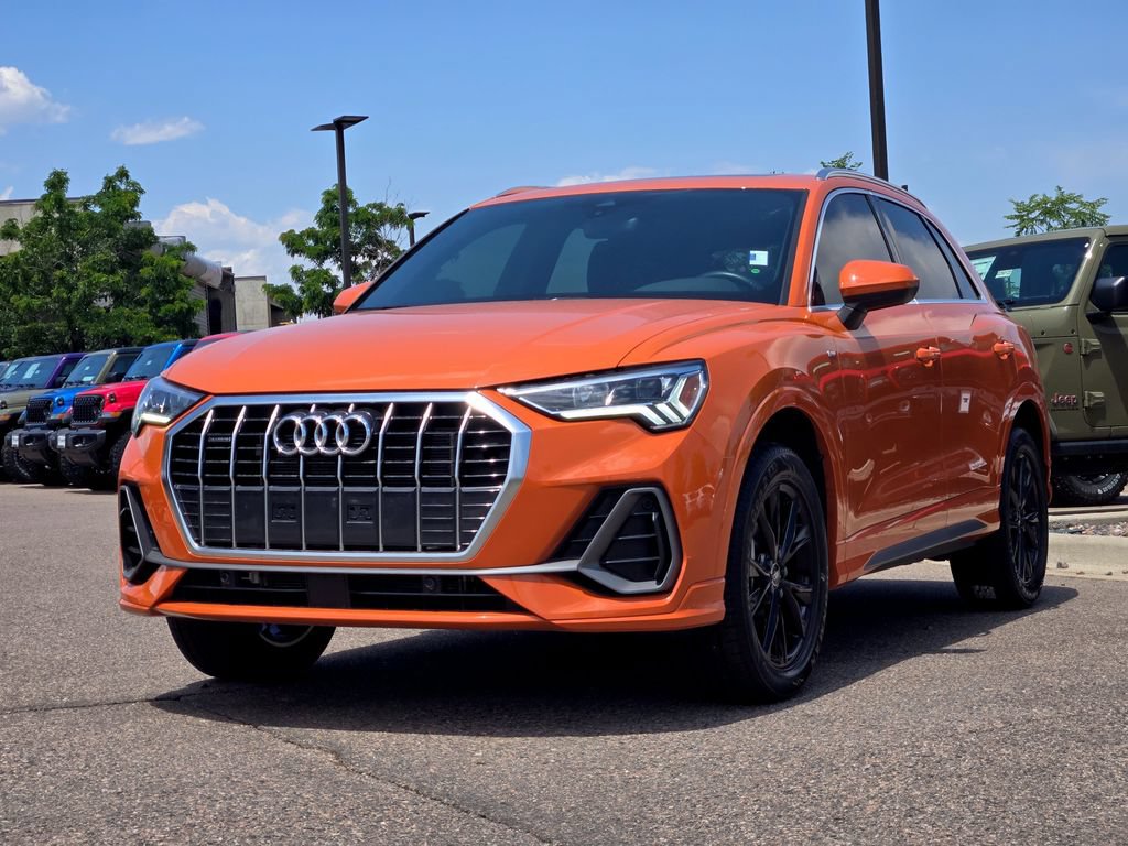 Used 2025 Audi Q3 2.0T Premium AWD/4WD image 3