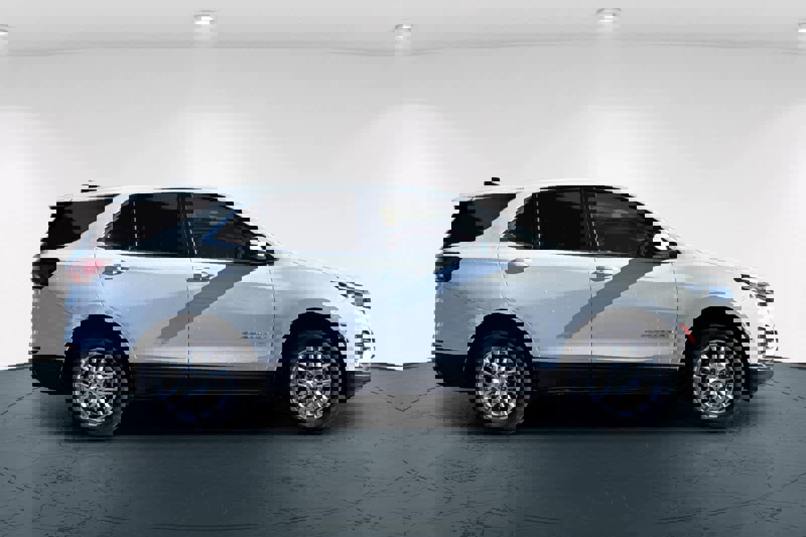 Used 2023 Chevrolet Equinox LT image 6