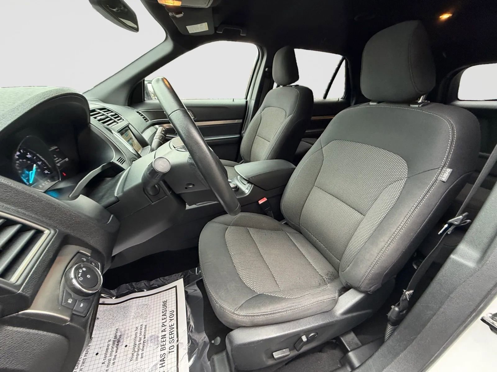 Used 2019 Ford Explorer XLT w/ Equipment Group 201A image 11