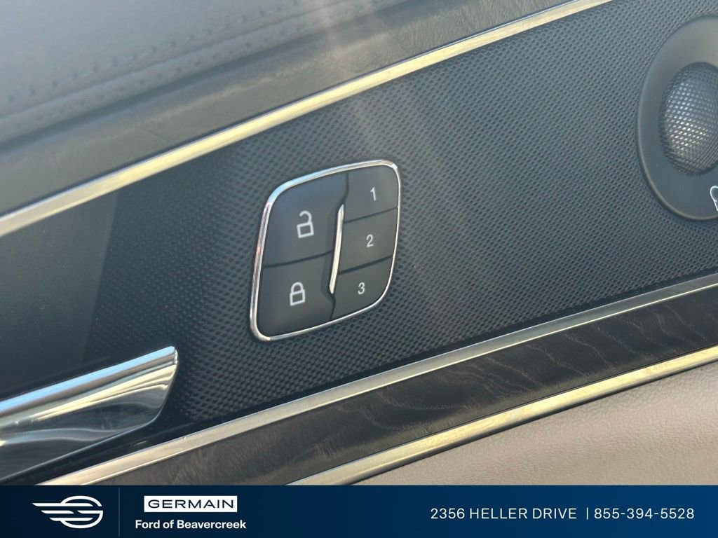 Used 2020 Lincoln Nautilus Reserve w/ Equipment Group 201A image 18