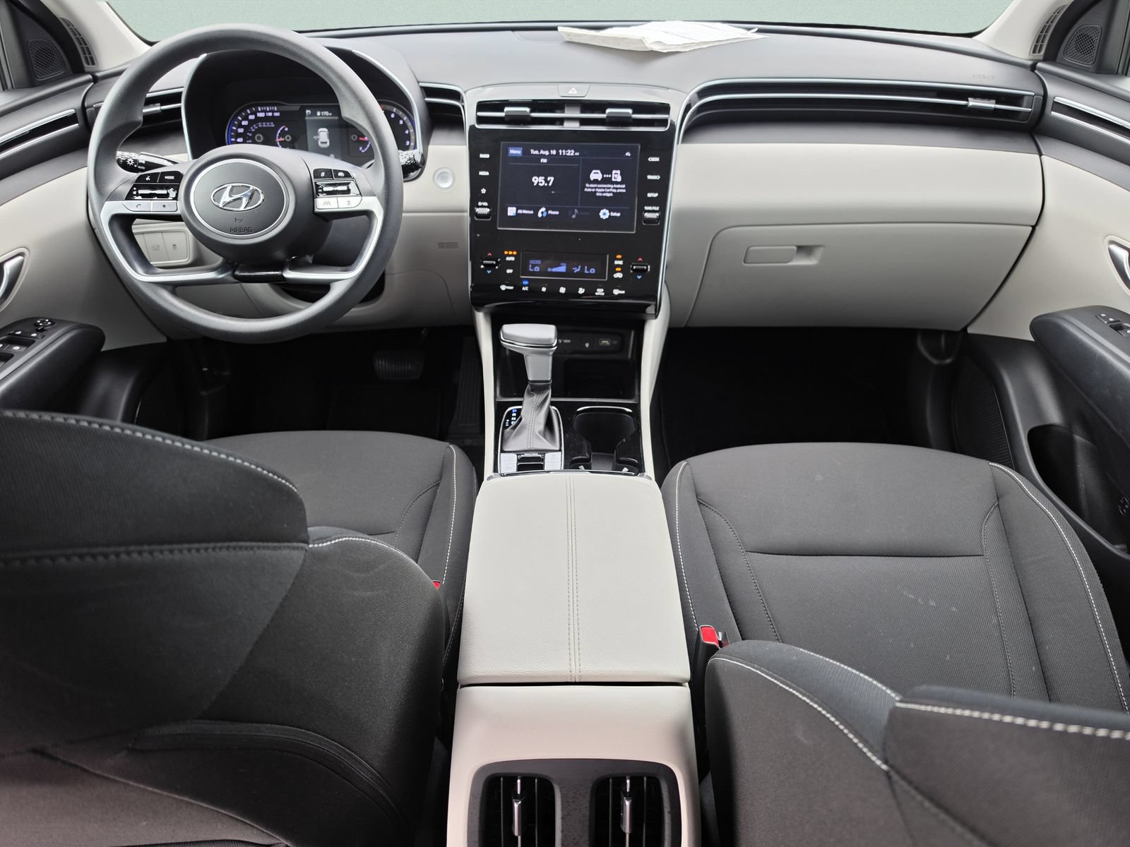 Used 2024 Hyundai Tucson SEL FWD image 18