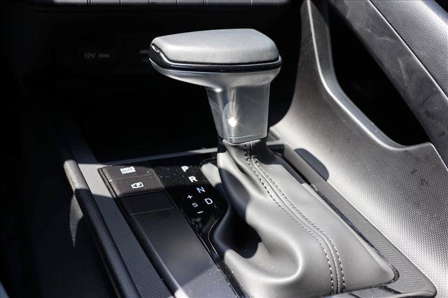 Used 2025 Hyundai Elantra Sport FWD image 20