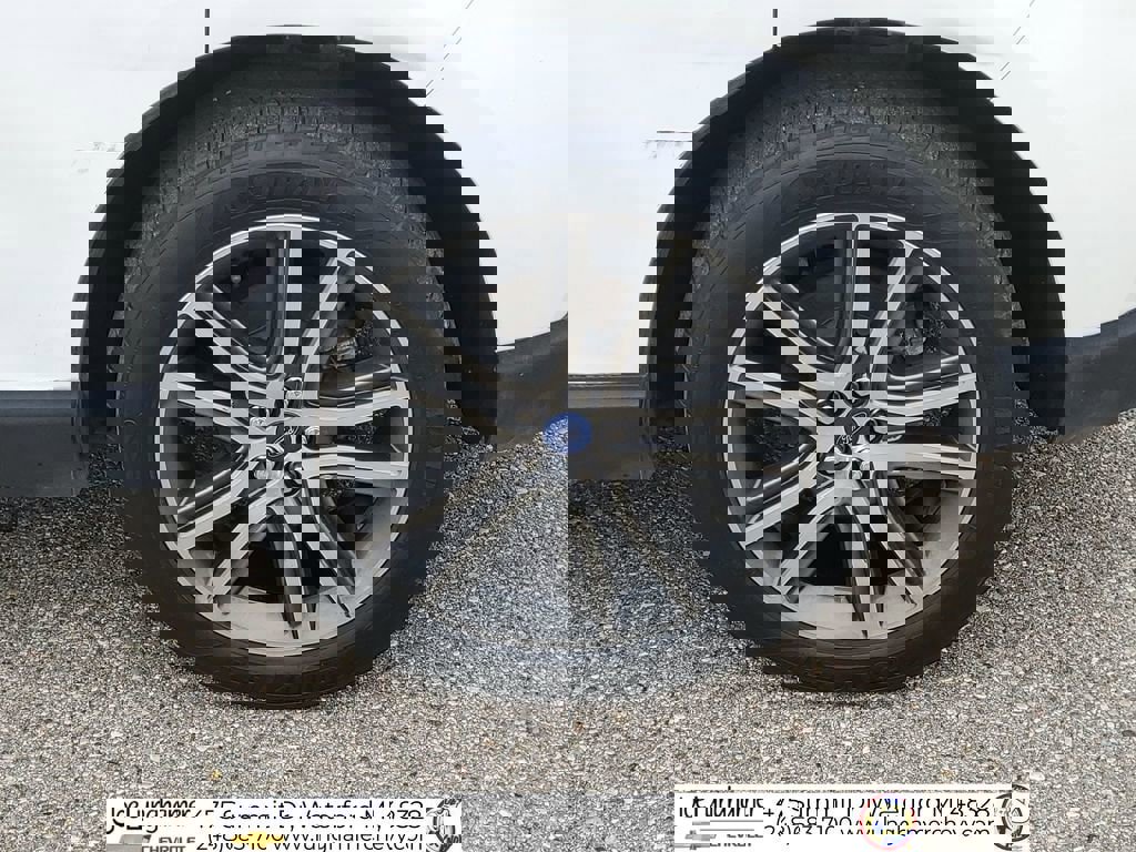 Used 2020 Ford Edge Titanium image 34