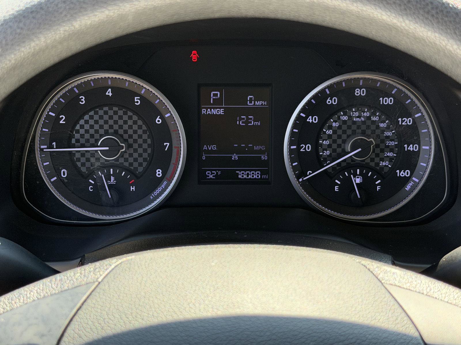 Used 2019 Hyundai Elantra SE w/ Cargo Package FWD image 10