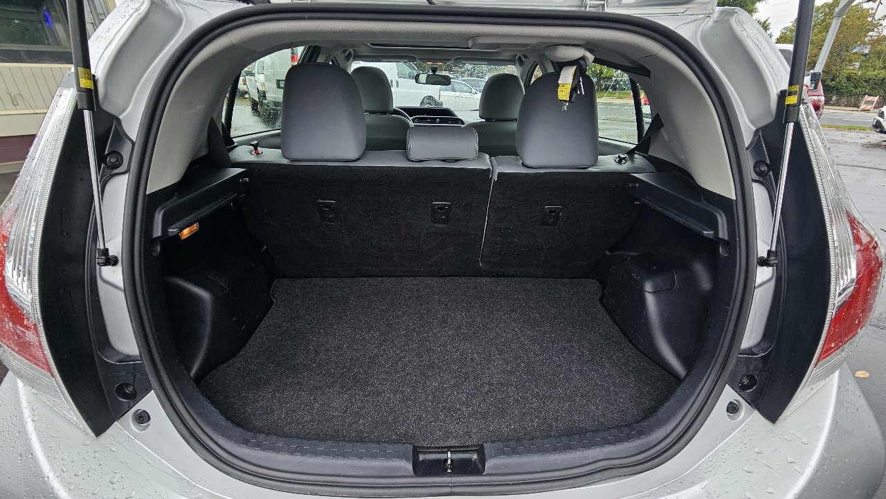 Used 2015 Toyota Prius C Four image 20