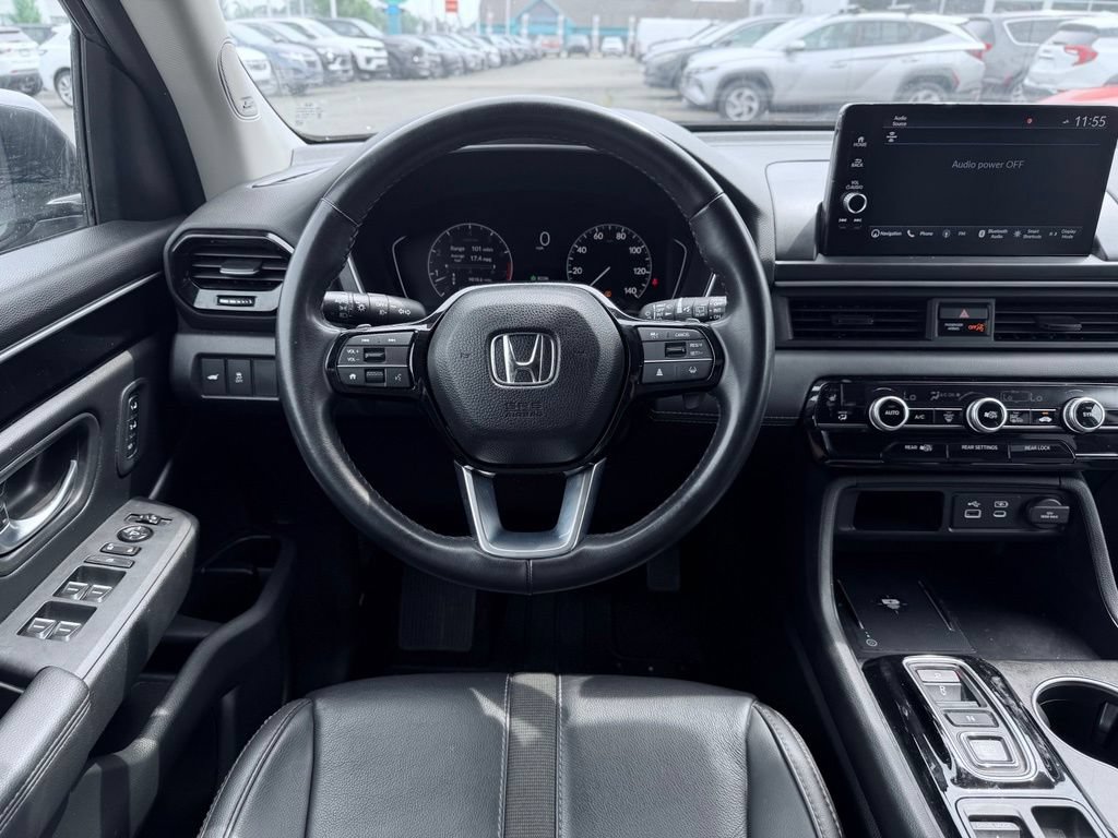 Used 2025 Honda Pilot Touring image 33
