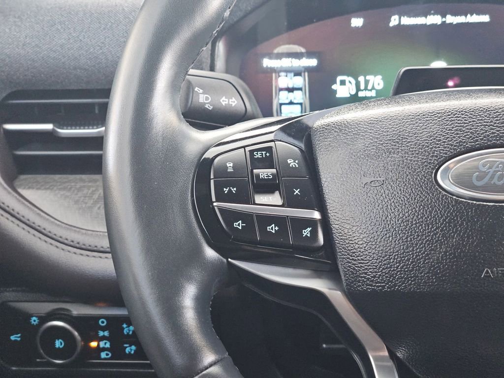 Used 2025 Ford Explorer Platinum w/ LUX Leather Package image 23