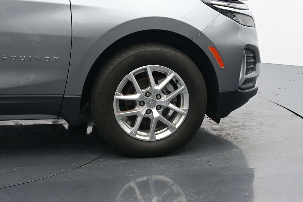 Used 2023 Chevrolet Equinox LT w/ Driver Convenience Package FWD image 11