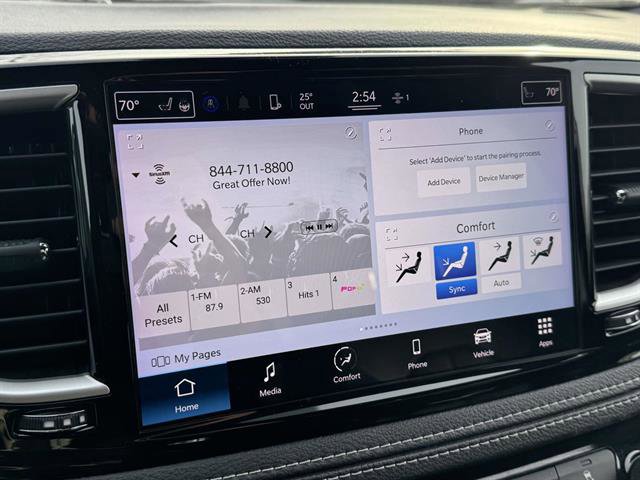 Used 2022 Chrysler Pacifica Touring-L w/ S Appearance Package image 16