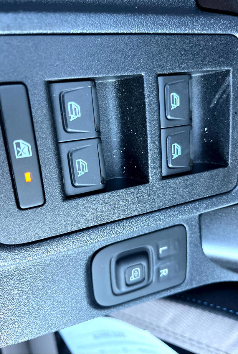 Used 2023 Ford Bronco Wildtrak image 18