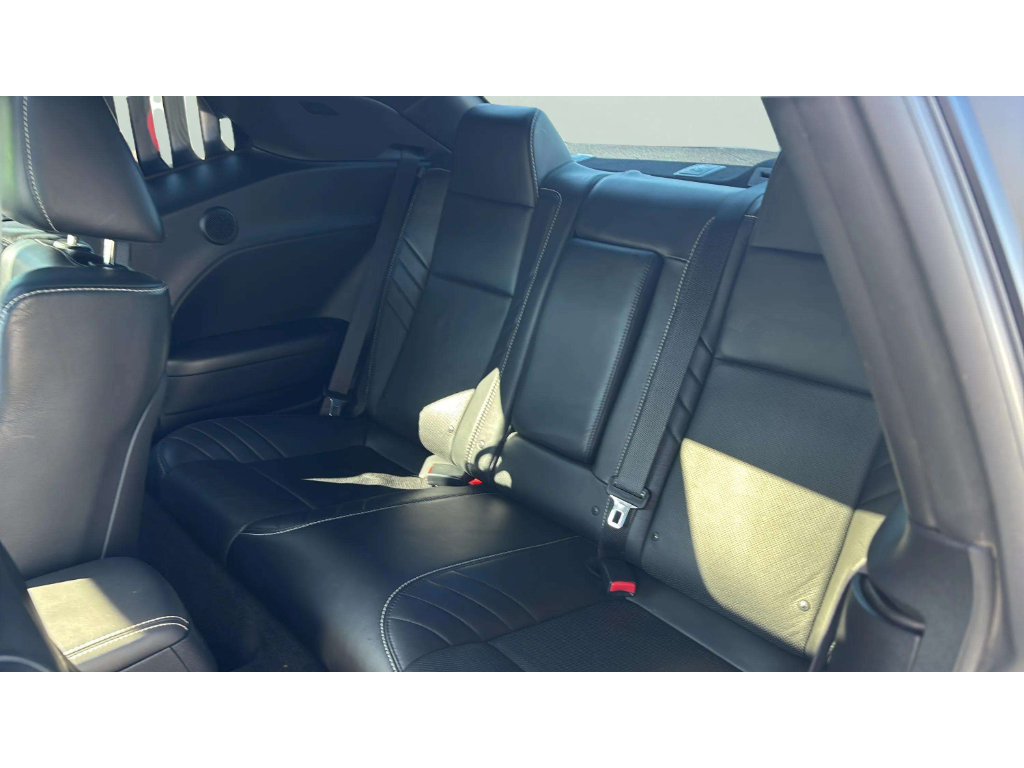 Used 2016 Dodge Challenger SRT Hellcat RWD image 19