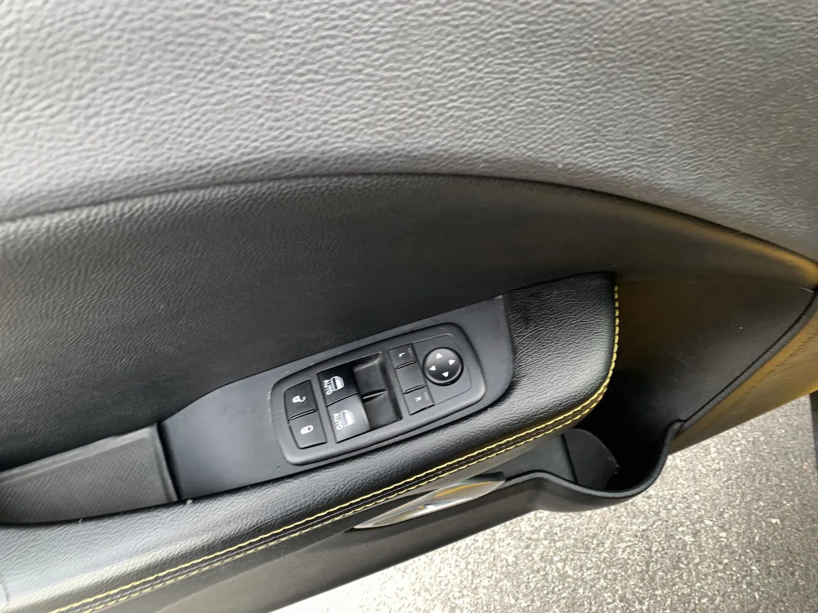 Used 2018 Dodge Challenger SXT w/ Blacktop Package image 20